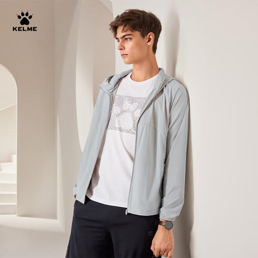 KELME卡尔美梭织皮肤衣男夏季碎瓷艺术巴塞罗那轻薄透气弹凉开衫连帽外套 商品图0