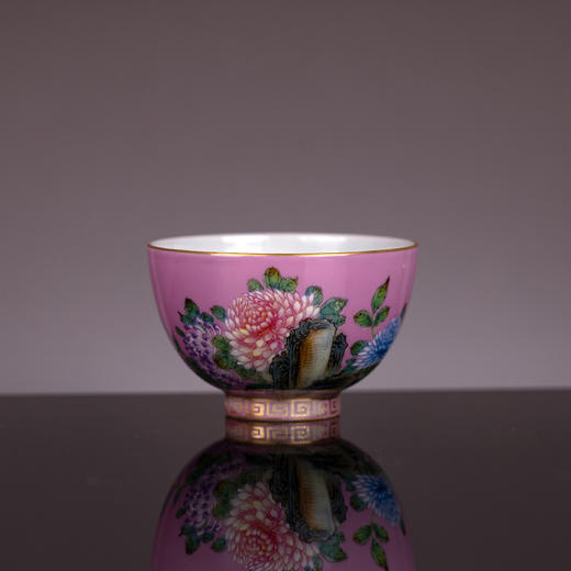 粉彩描金宫粉地花卉纹一盖碗两杯 商品图3