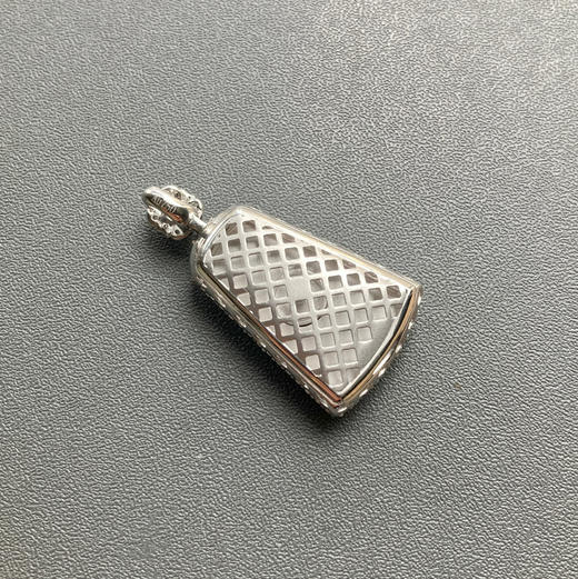 高冰种阳绿翡翠平安无事牌18k白金钻石镶嵌 商品图5