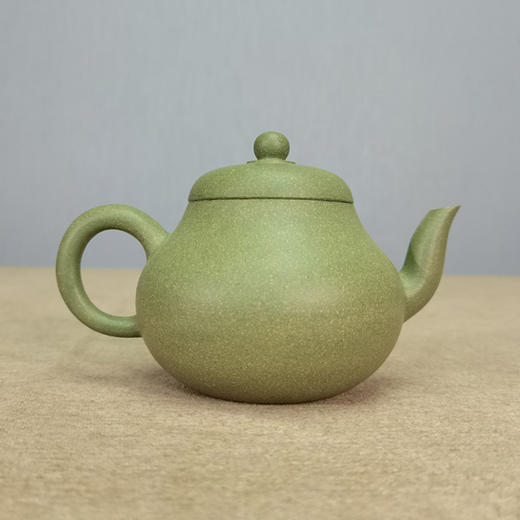 豆青泥思亭壶 商品图1