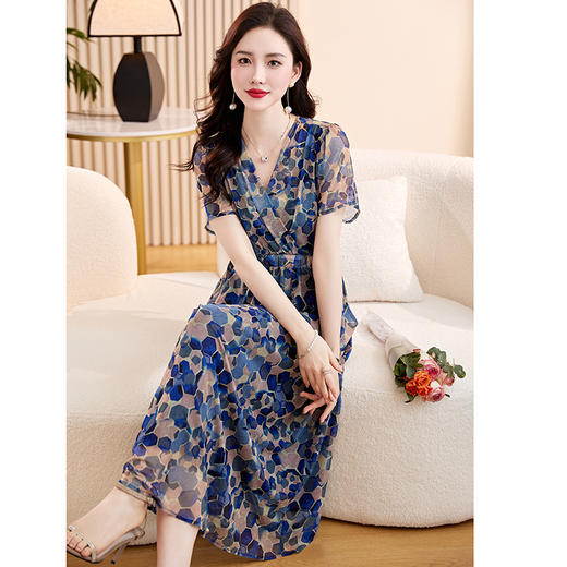 碎花连衣裙气质修身显瘦洋气别致年轻妈妈长裙CLYZ23111-1 商品图5