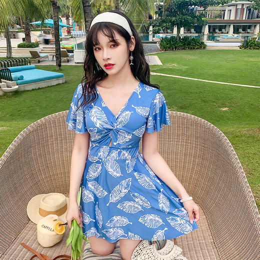 【遮肚显瘦❗️新款温泉泳衣】连体ins小香风，让你在游泳时，不仅安全又时尚❗️女款保守游泳衣女式性感温泉泳装 商品图2