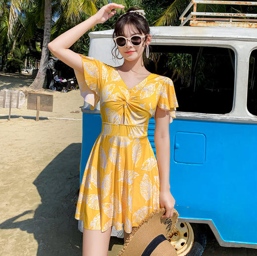 【遮肚显瘦❗️新款温泉泳衣】连体ins小香风，让你在游泳时，不仅安全又时尚❗️女款保守游泳衣女式性感温泉泳装 商品图1