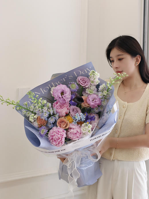 进口芍药大飞燕花束 商品图0