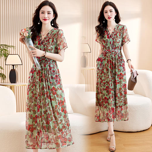 碎花连衣裙气质修身显瘦洋气别致年轻妈妈长裙CLYZ23111-1 商品图0