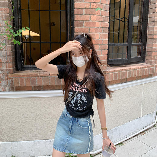 <曾小咸推荐>印花短袖t恤女夏季新款美式正肩短款设计感抽绳修身上衣潮 商品图3