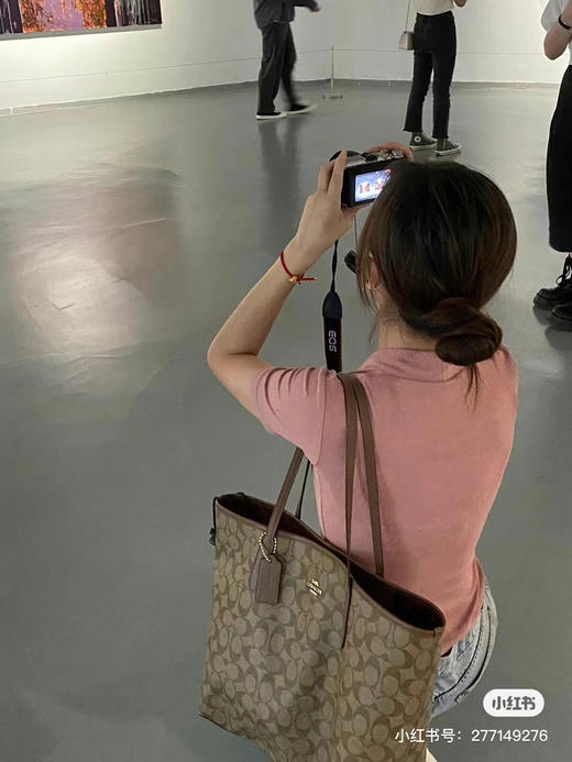 coach经典老花托特 磁扣版 商品图1