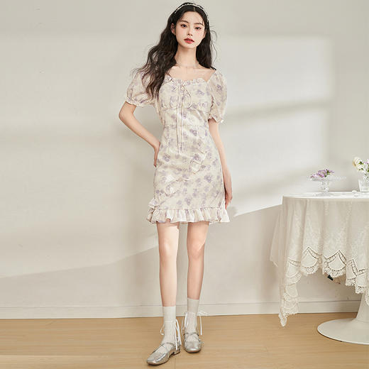 甜美纯欲显瘦方领碎花连衣裙女新款夏季荷叶边开叉仙女裙V1231341 商品图1