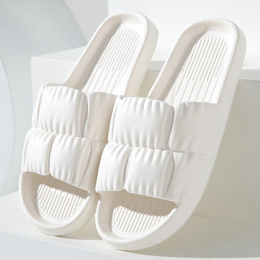 【踩屎感！网红夏季拖鞋】EVA材质，气垫般的柔软，耐穿防滑，女网红夏季拖鞋室内居家酒店情侣褶皱拖鞋特价清仓 商品图2