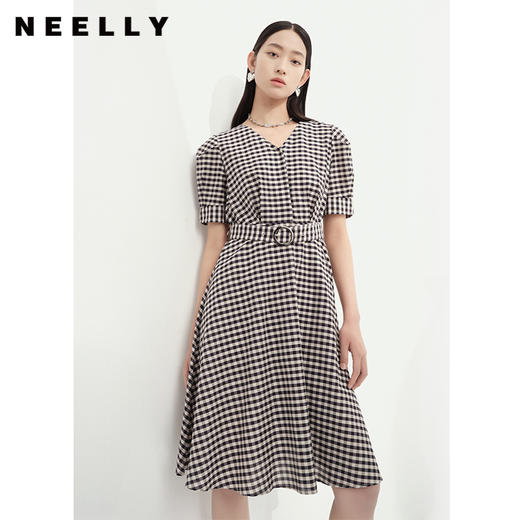 NEELLY纳俪商场同款V领黑白格子连衣裙女泡泡袖收腰中长款A字裙子N23052Y01156 商品图0