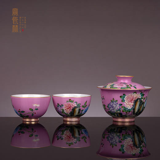 粉彩描金宫粉地花卉纹一盖碗两杯 商品图0