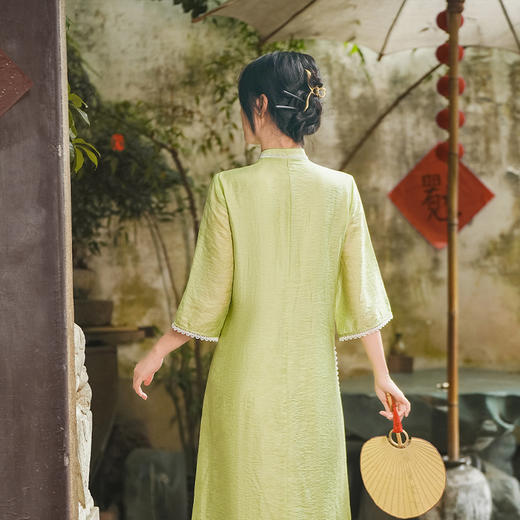 夏季新款，改良旗袍裙半开襟宽松版天丝绣花双层旗袍JLM-3053 商品图4