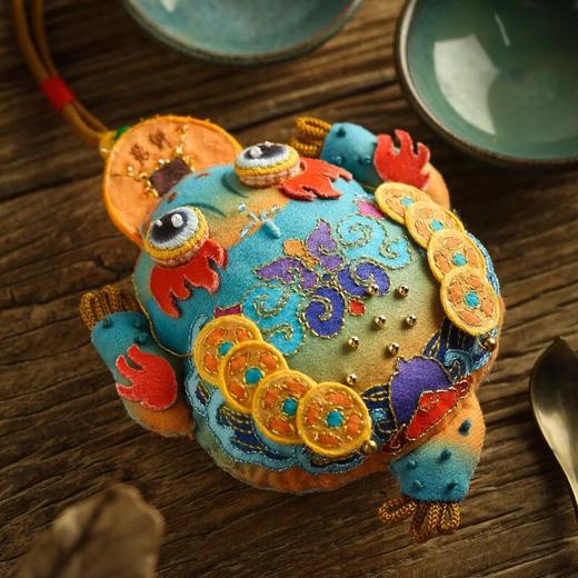 金蟾手工平安符刺绣diy材料包挂件锦鲤香囊随身创意礼物 商品图2