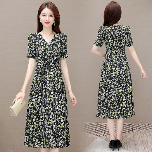 QYM HB238813-Y夏季V领印花碎花连衣裙 商品图2