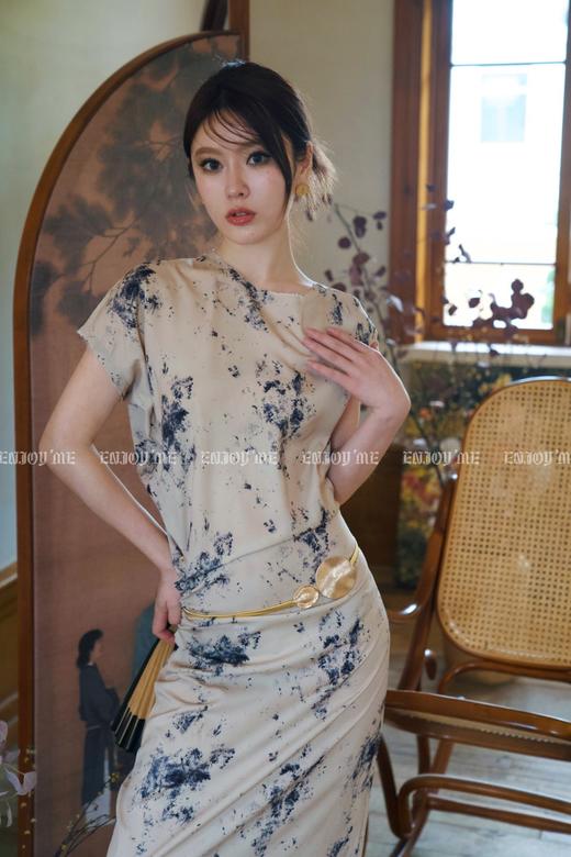 【门店同款】夏季墨染印花不规则连衣裙 150723861 商品图9