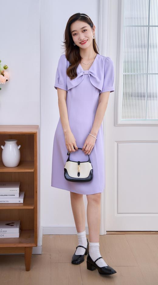 【专属特价】熙世界蝴蝶结V领连衣裙女设计感小众温柔气质优雅泡泡袖夏季裙子 商品图1