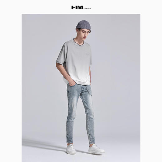 HIM漢崇 渐变灰卫衣男舒适微弹休闲圆领字母印花短袖T恤 2023春夏 商品图0