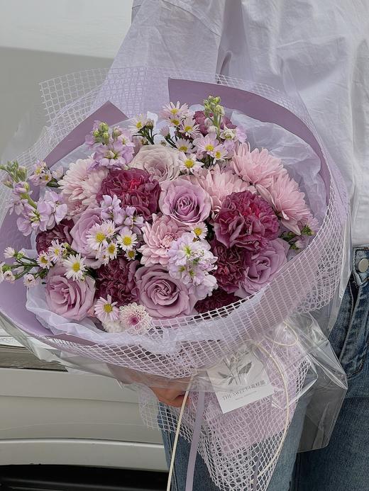 动人“馨”意  温柔紫色  · 花束 商品图1