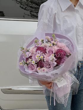 动人“馨”意  温柔紫色  · 花束