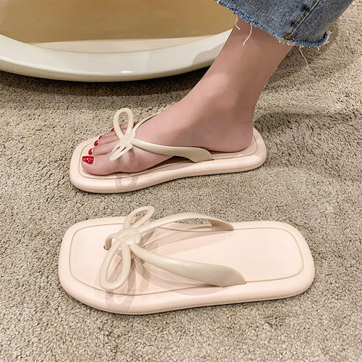 夏日潮流，爆款来袭！穿上这双字拖，舒适又时尚，无论是沙滩还是外出，都能让你非常惊艳！ 商品图4