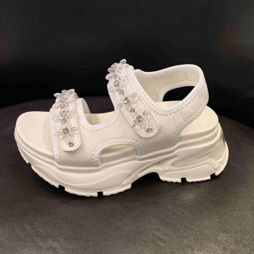 LFGJ 14507新款水钻串珠重工松糕厚底百搭休闲凉鞋 商品图1