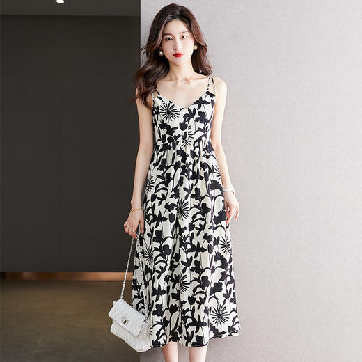 夏季新款，洋气V领吊带中长款雪纺连衣裙成熟风气质宽松裙子女CC-J3439 商品图2