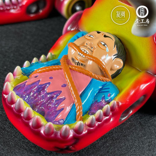 现货 壹工坊 鳄鱼红车 搪胶 商品图2