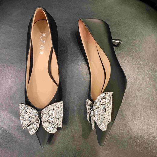 LFGJ 6616丝绸牛皮细高跟鞋黑色尖头水钻蝴蝶结温柔风单鞋 商品图5