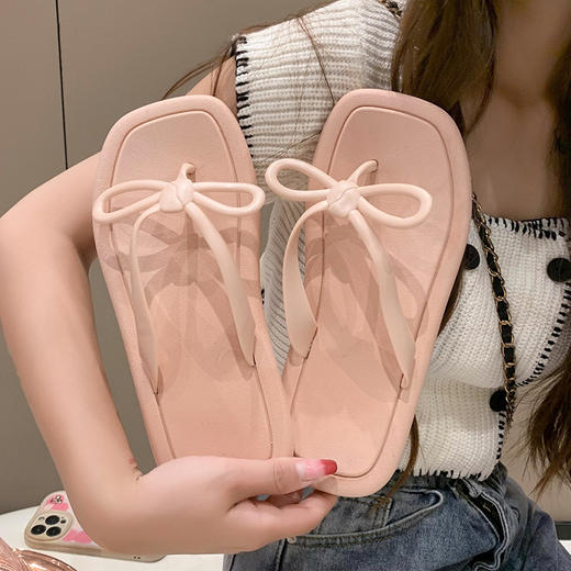 夏日潮流，爆款来袭！穿上这双字拖，舒适又时尚，无论是沙滩还是外出，都能让你非常惊艳！ 商品图2