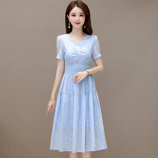 QYM LY9971-Y压花连衣裙V领短袖裙中长款高腰A字裙 商品图0