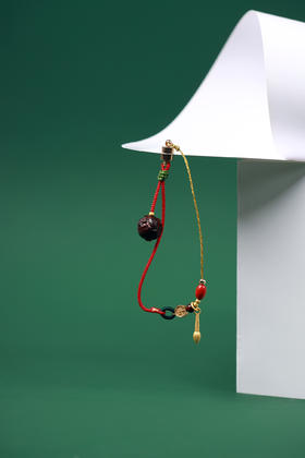 XYZT0512°紫檀灵芝兔红绳手链