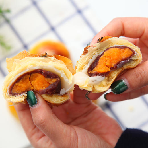 桂艺坊佑晨光-红版彩盒蛋黄酥330g 商品图3