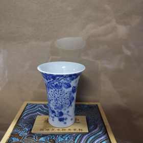 B-SST-3008 素手堂 绣球花束腰青花杯