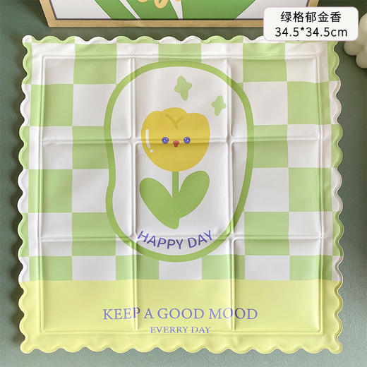 【卡通降温冰垫！冰爽触感】多种款式可选 夏季冰凉垫 防水防污渍卡通椅垫座垫水垫 轻松折叠  冰爽清凉 夏天学生宿舍汽车冰垫 宠物冰垫 郊游必备！ 商品图13