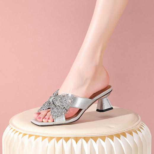 优雅百搭，蝴蝶结优雅磨砂中跟凉拖YSML-A089-215 商品图3