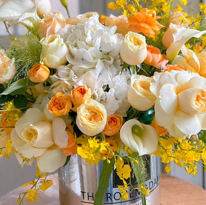 《晨希》进口马蹄莲跳舞兰奶油杯高级抱抱桶 商品图8