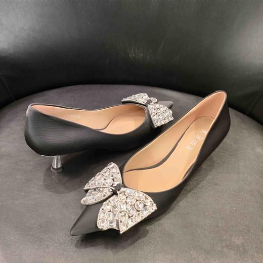 LFGJ 6616丝绸牛皮细高跟鞋黑色尖头水钻蝴蝶结温柔风单鞋 商品图4