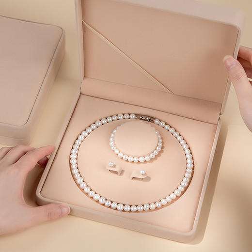 六鑫珠宝 天然淡水近圆珍珠项链手链耳钉三件套 8-9N 商品图2
