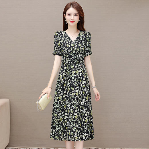 QYM HB238813-Y夏季V领印花碎花连衣裙 商品图0