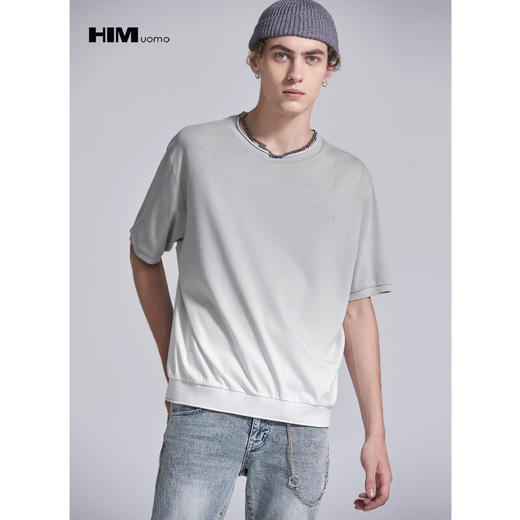 HIM漢崇 渐变灰卫衣男舒适微弹休闲圆领字母印花短袖T恤 2023春夏 商品图1