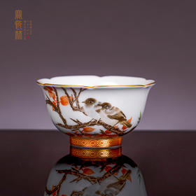 粉彩描金花鸟纹葵口杯
