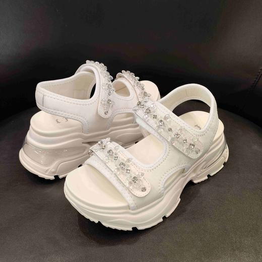 LFGJ 14507新款水钻串珠重工松糕厚底百搭休闲凉鞋 商品图4