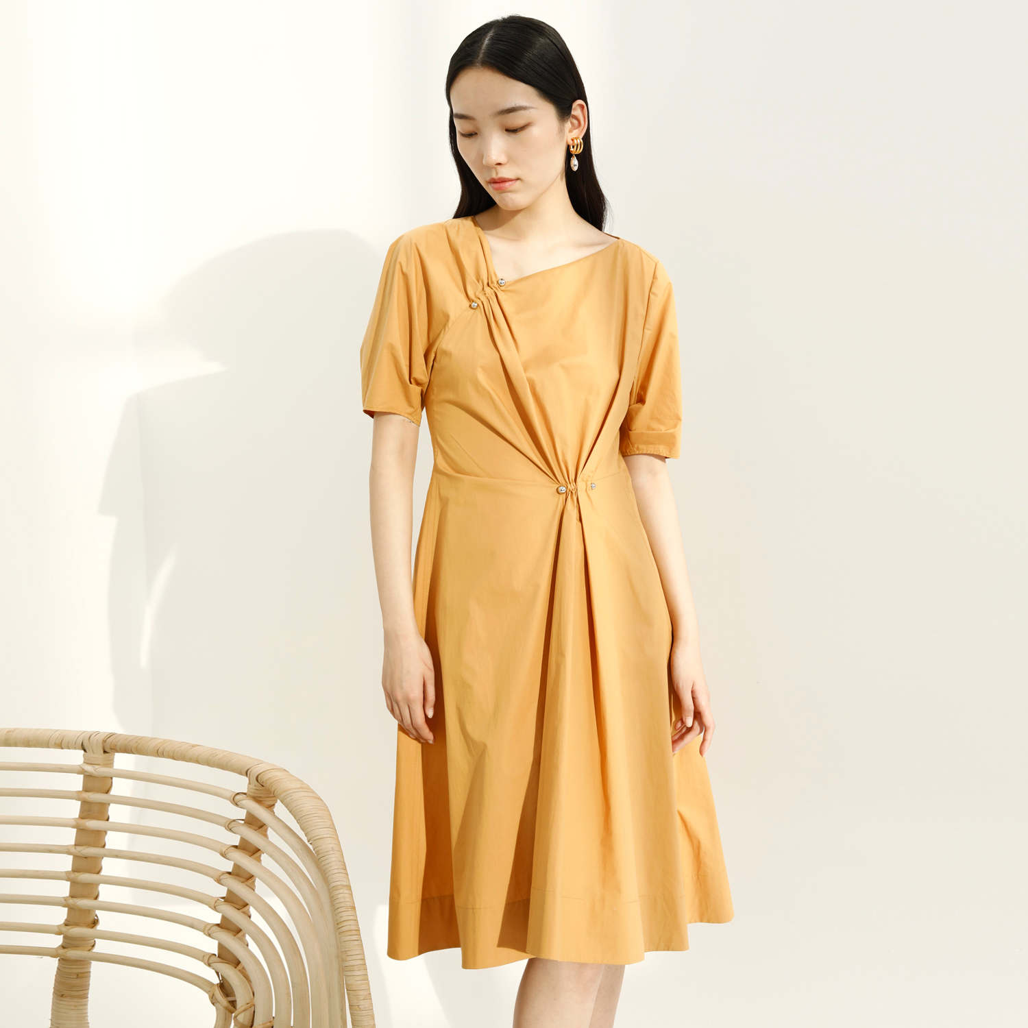 朵拉梵西连衣裙F26B1549