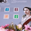 《伊丽莎白二世女王》邮币纪念典藏册 珍邮26枚、英国硬币1枚、香港硬币1枚 商品缩略图10