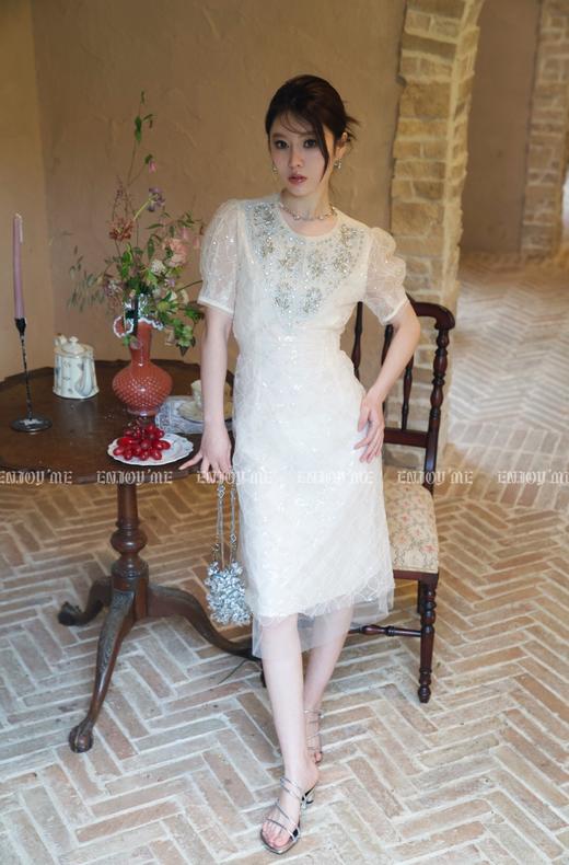 【门店同款】2023年夏季V型重工钉珠连衣裙 150760890 商品图0