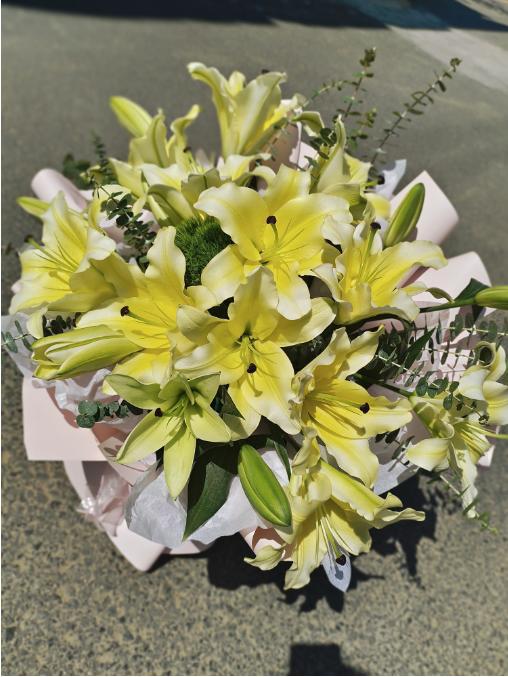 超大黄天霸百合花束（拼团） 商品图4