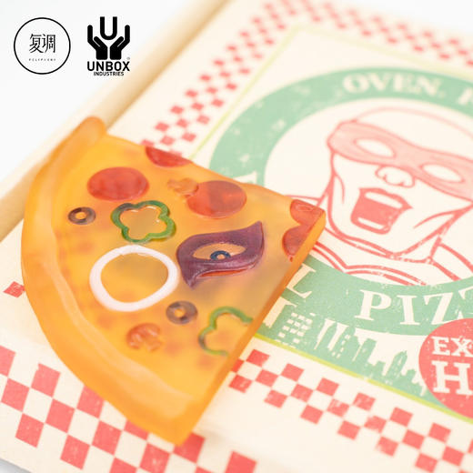 现货 Unbox 忍者神龟 披萨套装 夜光版 搪胶 商品图6