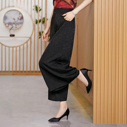 黑色松紧腰大码百搭龟裂纹缎面阔腿裤妈妈装K-E38M2239 商品图1