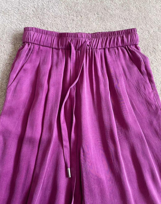 铜氨丝萝卜裤。 玫红  白色 黑色 自己备注号码颜色 商品图5