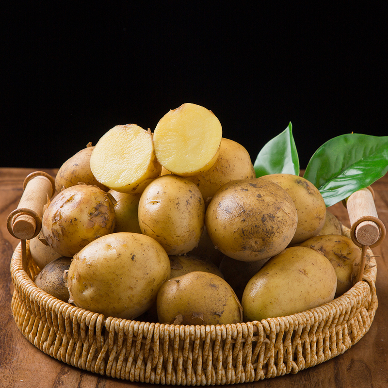 恩施富硒小土豆，高山土豆，芳香粉糯，营养丰富，多种吃法，怎么做都好吃